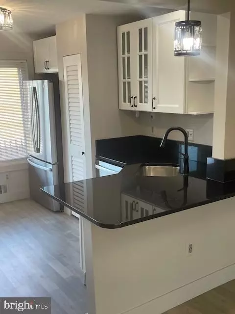 6842 Clowser Ct, Springfield, VA 22150 photo 5