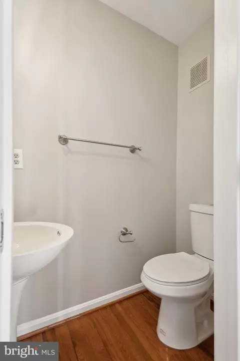 Other - 8802 Eagle Rock Ln, Springfield, VA 22153 photo 2 of 5
