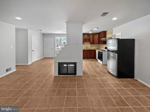 5503 Inverchapel Rd, Springfield, VA 22151 photo 14