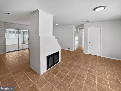 5503 Inverchapel Rd, Springfield, VA 22151 photo 15