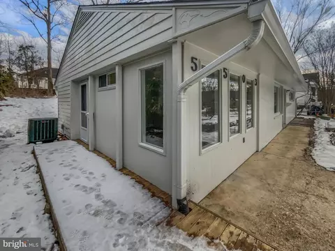 5503 Inverchapel Rd, Springfield, VA 22151 photo 12