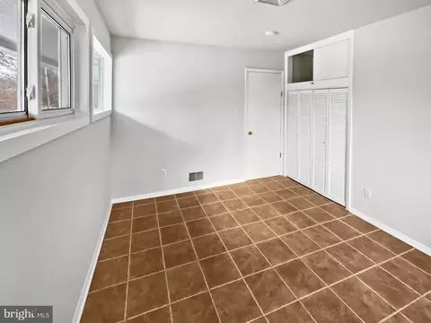 5503 Inverchapel Rd, Springfield, VA 22151 photo 5