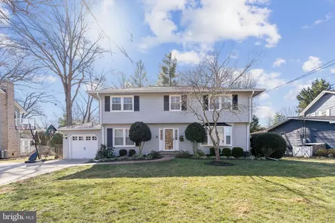 2509 Londonderry Rd, Alexandria, VA 22308