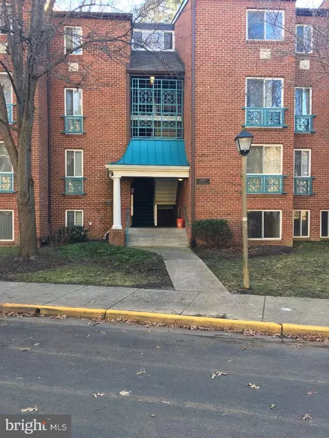 11839 Shire Ct #2C, Reston, VA 20191