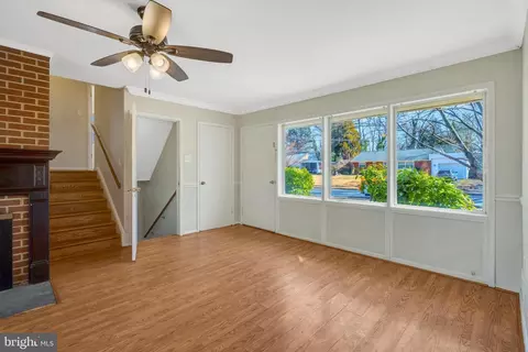 Living - 5503 Hinton St, Springfield, VA 22151 photo 4 of 4