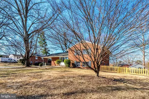 Exterior - 5503 Hinton St, Springfield, VA 22151 photo 2 of 6