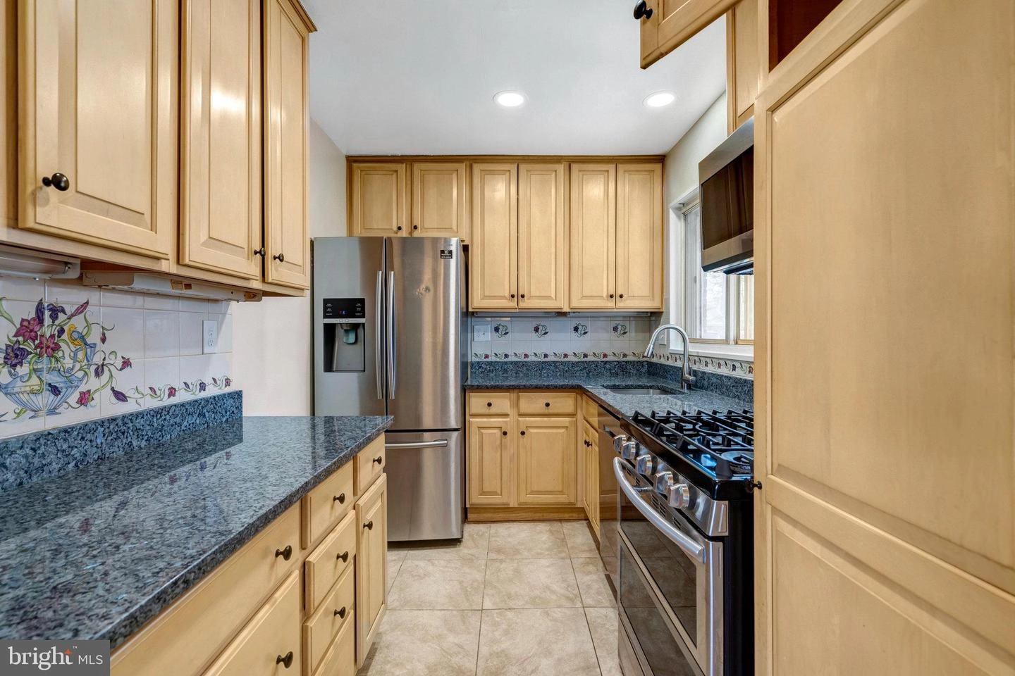 Kitchen - 5503 Hinton St, Springfield, VA 22151 photo 2 of 3
