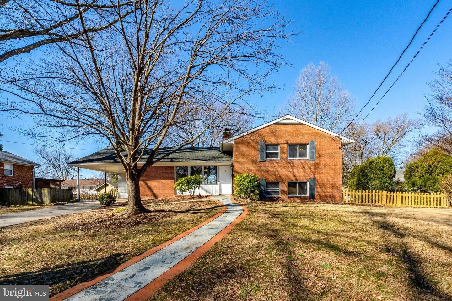 Exterior - 5503 Hinton St, Springfield, VA 22151 photo 1 of 6