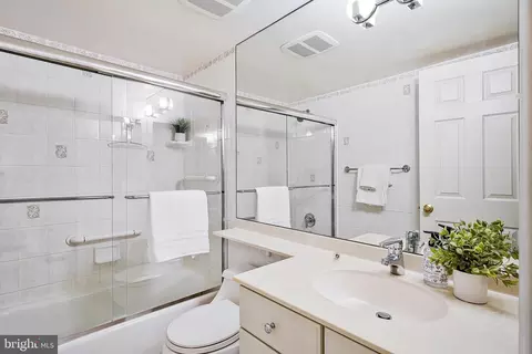 7346 Eldorado St, Mclean, VA 22102 photo 12