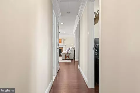 Entry Way - 6408 Zekan Ln, Springfield, VA 22150 photo 3 of 6