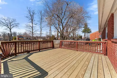 Exterior - 6408 Zekan Ln, Springfield, VA 22150 photo 8 of 21