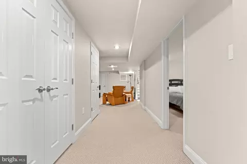 Entry Way - 6408 Zekan Ln, Springfield, VA 22150 photo 6 of 6