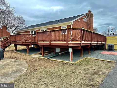 Exterior - 6408 Zekan Ln, Springfield, VA 22150 photo 18 of 21