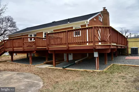 Exterior - 6408 Zekan Ln, Springfield, VA 22150 photo 17 of 21