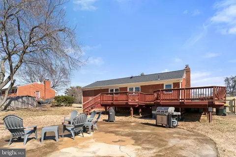 Exterior - 6408 Zekan Ln, Springfield, VA 22150 photo 13 of 21