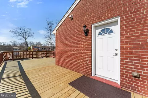 Exterior - 6408 Zekan Ln, Springfield, VA 22150 photo 6 of 21