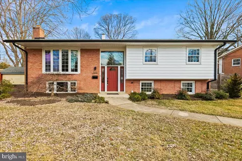 8317 Fort Hunt Rd, Alexandria, VA 22308