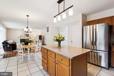 6848 Tiddle Way, Lorton, VA 22079 photo 8