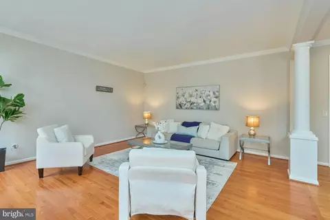 Living - 9881 E Hill Dr, Lorton, VA 22079 photo 2 of 5