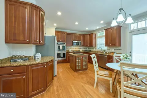 Kitchen - 9881 E Hill Dr, Lorton, VA 22079 photo 1 of 6