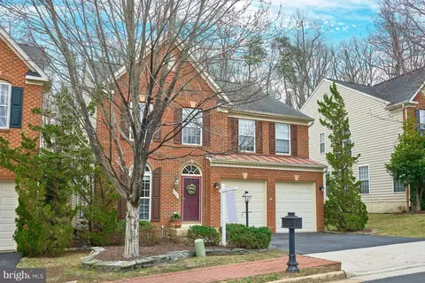 Exterior - 9881 E Hill Dr, Lorton, VA 22079 photo 9 of 9