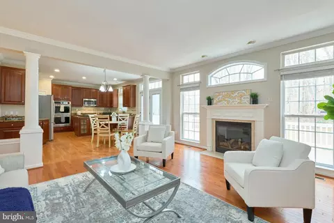 Living - 9881 E Hill Dr, Lorton, VA 22079 photo 3 of 5