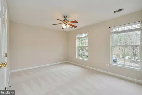 Bedroom - 9881 E Hill Dr, Lorton, VA 22079 photo 3 of 6