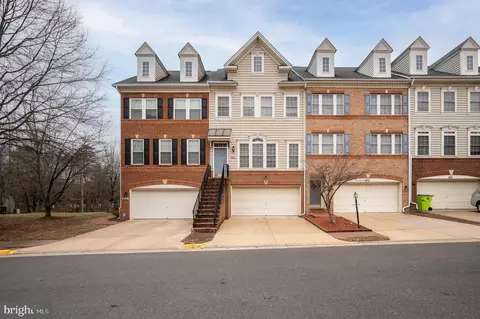 9618 Potters Hill Cir, Lorton, VA 22079