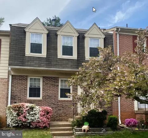 5902 Kara Pl, Burke, VA 22015