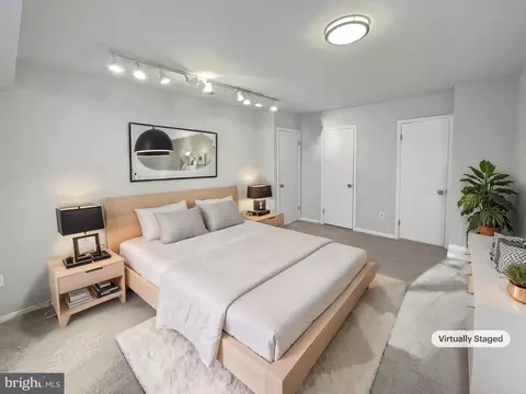 11736 Decade Ct, Reston, VA 20191 photo 4