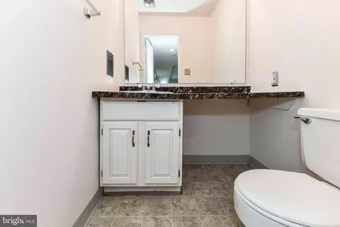 11332 Links Dr, Reston, VA 20190 photo 9