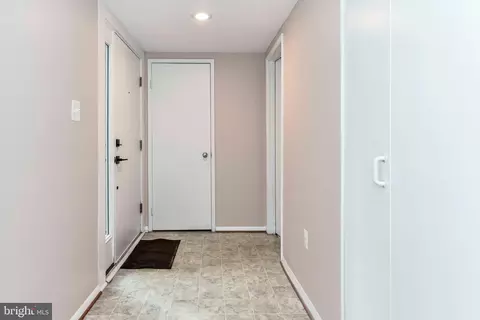 11332 Links Dr, Reston, VA 20190 photo 7