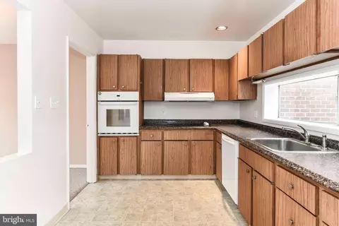 11332 Links Dr, Reston, VA 20190 photo 11