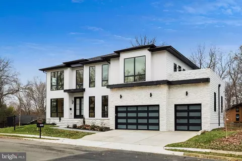 1932 Poole Ln, Mclean, VA 22101