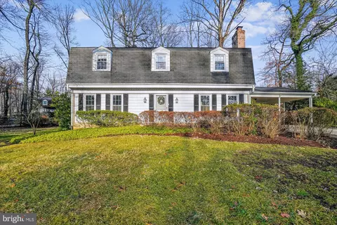 Exterior - 2361 Gallant Fox Ct, Reston, VA 20191 photo 2 of 7