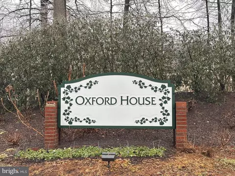12003 Ridge Knoll Dr #802B, Fairfax, VA 22033
