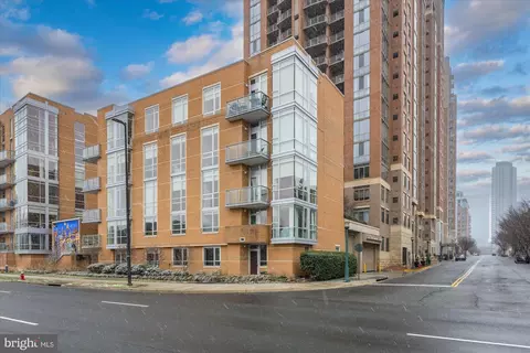 12025 New Dominion Pkwy #G118, Reston, VA 20190