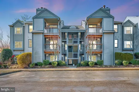 6908 Victoria Dr #L, Alexandria, VA 22310