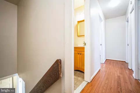 Entry Way - 2228 Lofty Heights Pl, Reston, VA 20191 photo 4 of 6