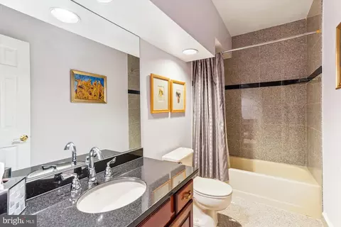 Bath - 1071 Spring Hill Rd, Mclean, VA 22102 photo 6 of 6