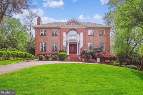 1071 Spring Hill Rd, Mclean, VA 22102