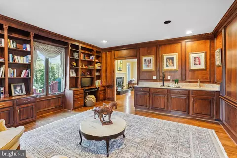 Other - 1071 Spring Hill Rd, Mclean, VA 22102 photo 3 of 20
