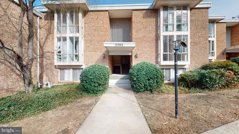 5705 Indian Ct #19, Alexandria, VA 22303