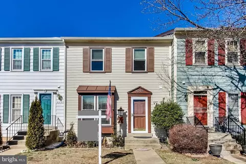 8097 Barcarole Ct, Springfield, VA 22153