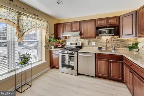 8097 Barcarole Ct, Springfield, VA 22153 photo 8