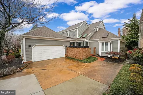3106 Mereworth Ct, Oakton, VA 22124