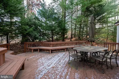 Exterior - 6401 Oak Meadow Way, Mclean, VA 22101 photo 7 of 11