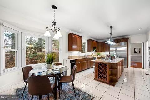 Kitchen - 6401 Oak Meadow Way, Mclean, VA 22101 photo 2 of 6