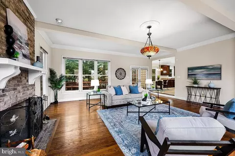 Living - 6401 Oak Meadow Way, Mclean, VA 22101 photo 5 of 12