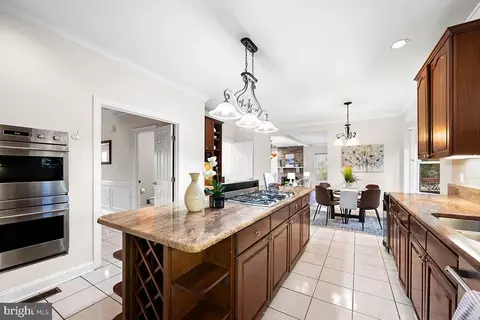 Kitchen - 6401 Oak Meadow Way, Mclean, VA 22101 photo 5 of 6